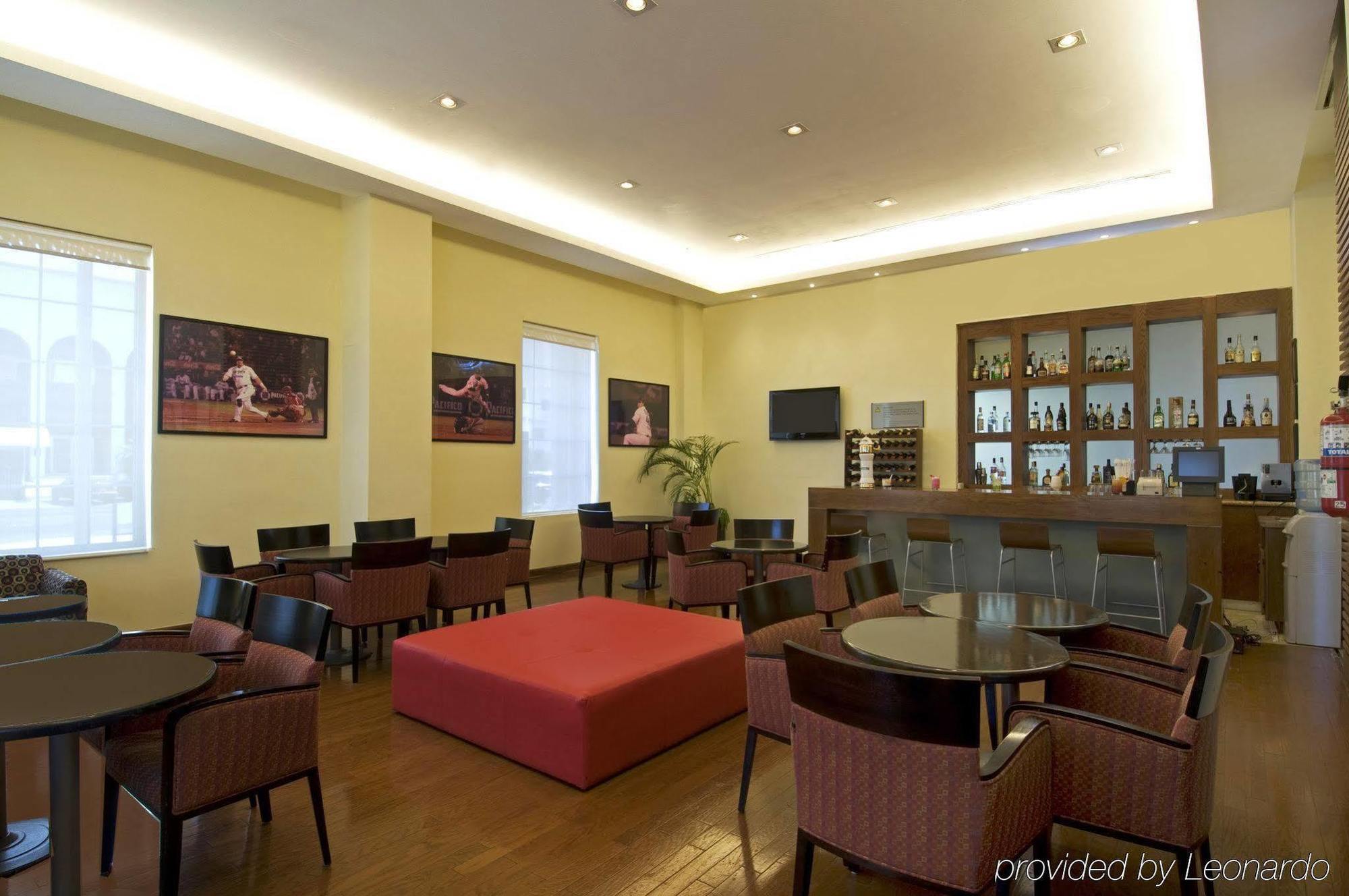 Fiesta Inn Express Ciudad Obregón Eksteriør bilde
