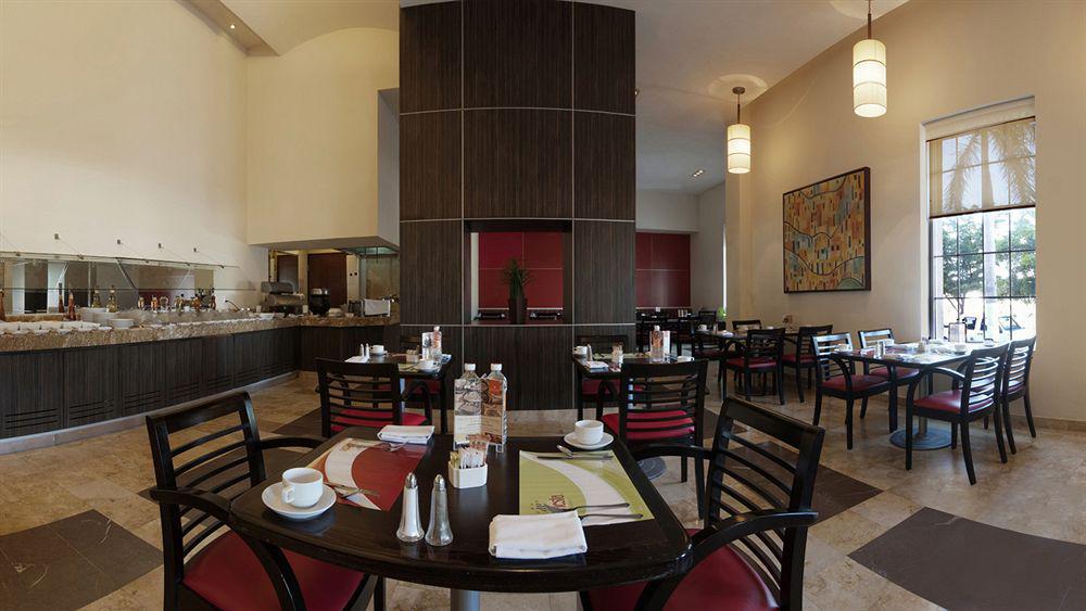 Fiesta Inn Express Ciudad Obregón Eksteriør bilde